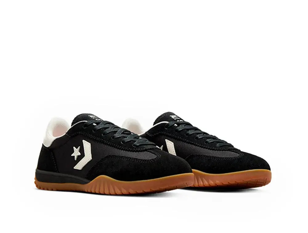 Zapatilla Converse Run Star Trainer Mujer Negro - Blanco - Suela Gum